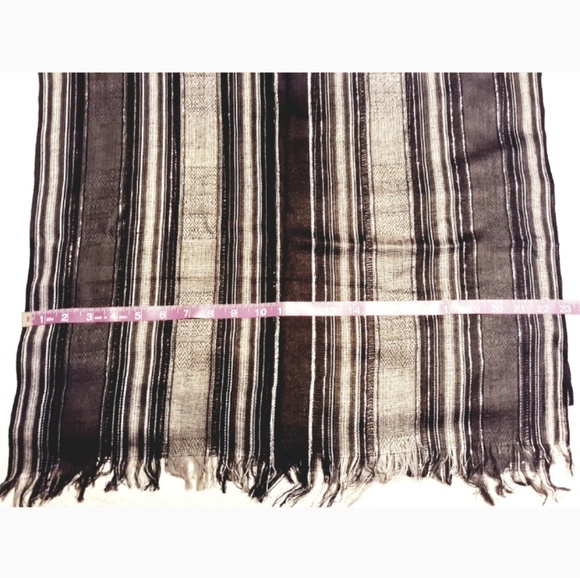 Lightweight Scarf NWOT - Picture 2 of 2